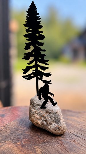 Single Pine Tree in a Rock with Animal - MD Metalworx