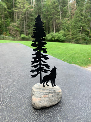 Single Pine Tree in a Rock with Animal - MD Metalworx